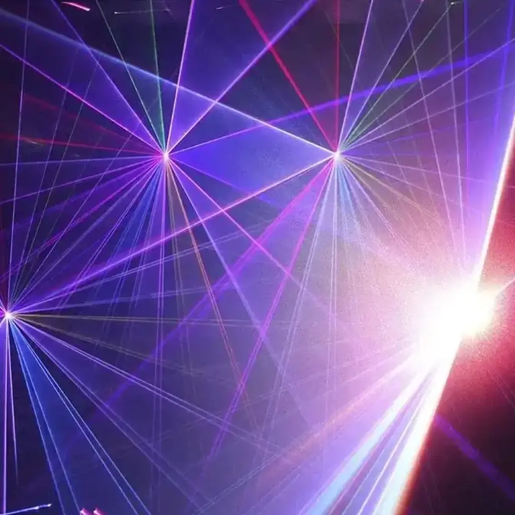 MEHRFARBIGE LASERMASCHINE - KUB 1500 RGB - BOOMTONE DJ