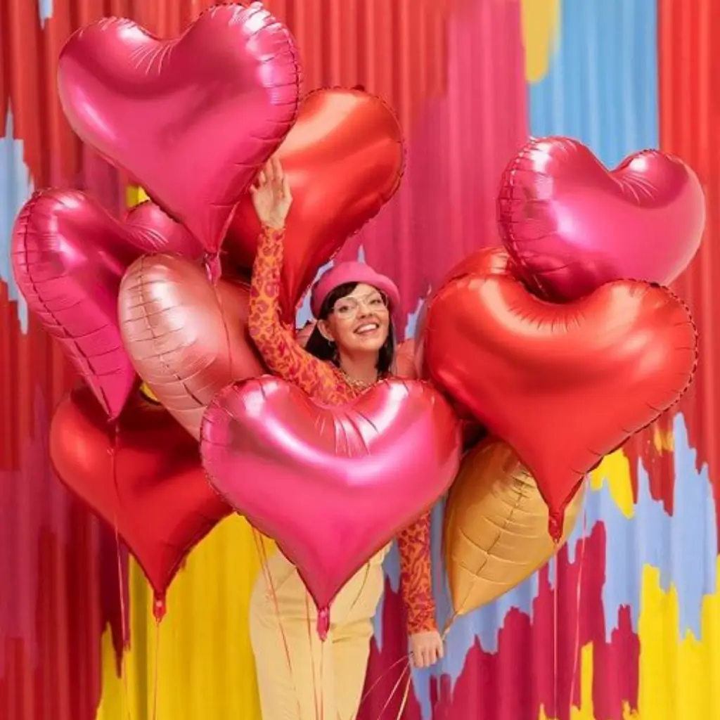 Roter Herz-Satinfolienballon - 75 x 64,5 cm