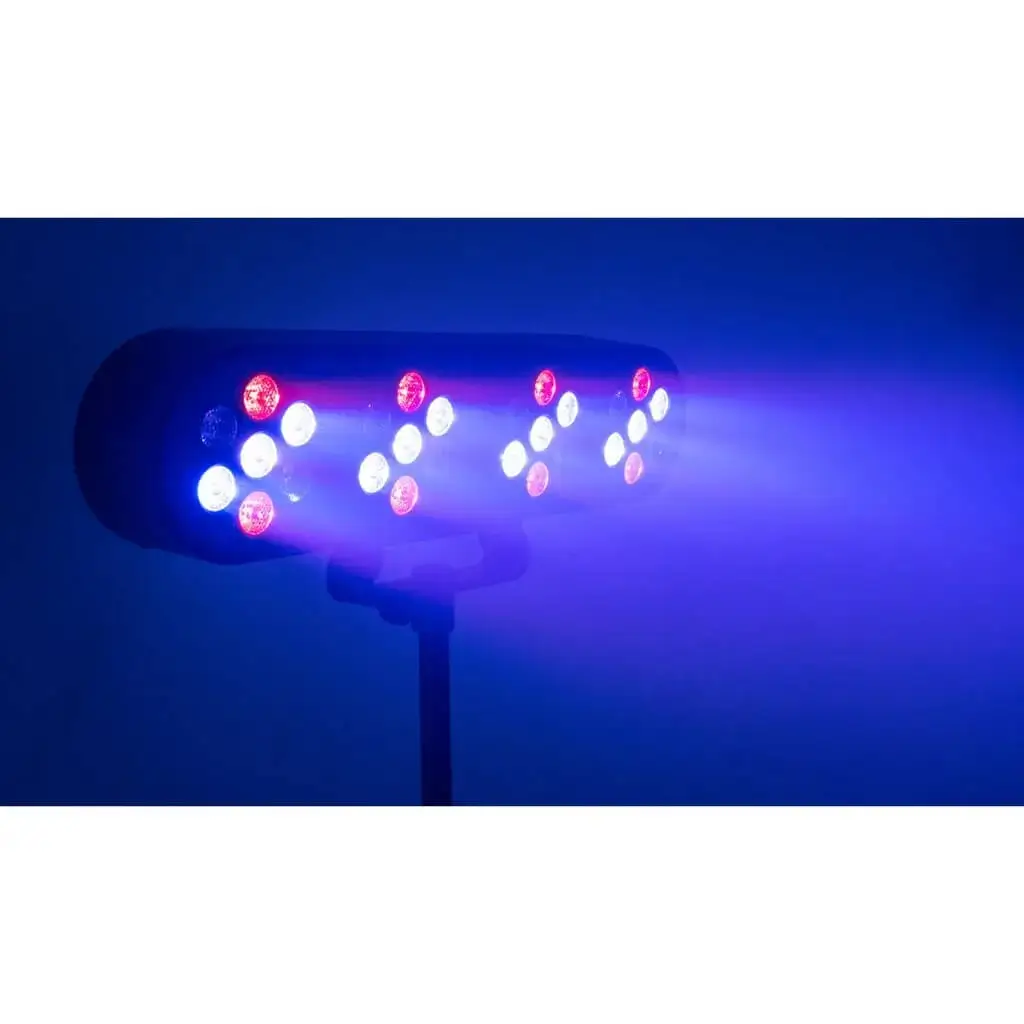 Lichteffekt auf Ständer 4 LED-PARs mit Fernbedienung