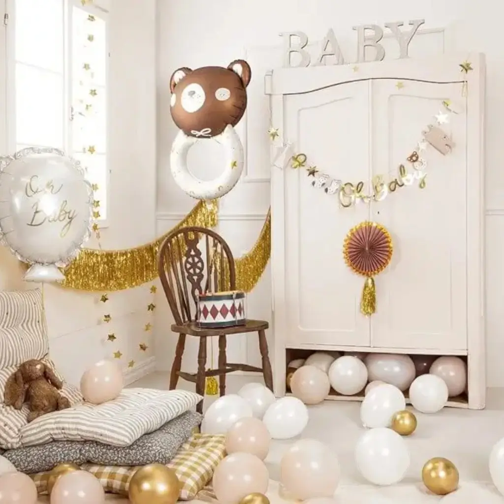 Papiergirlande in Gold Oh Baby - 2,5 Meter