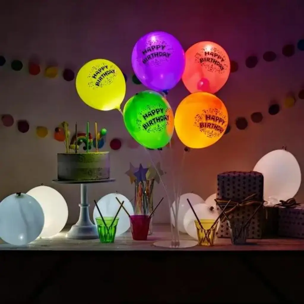 Illooms® LED-Luftballons aus Latex - "Happy Birthday"
