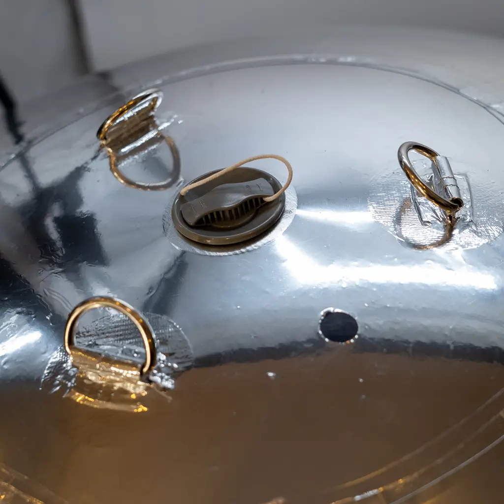 Wiederverwendbarer, aufblasbarer Spiegelball Silber 120cm