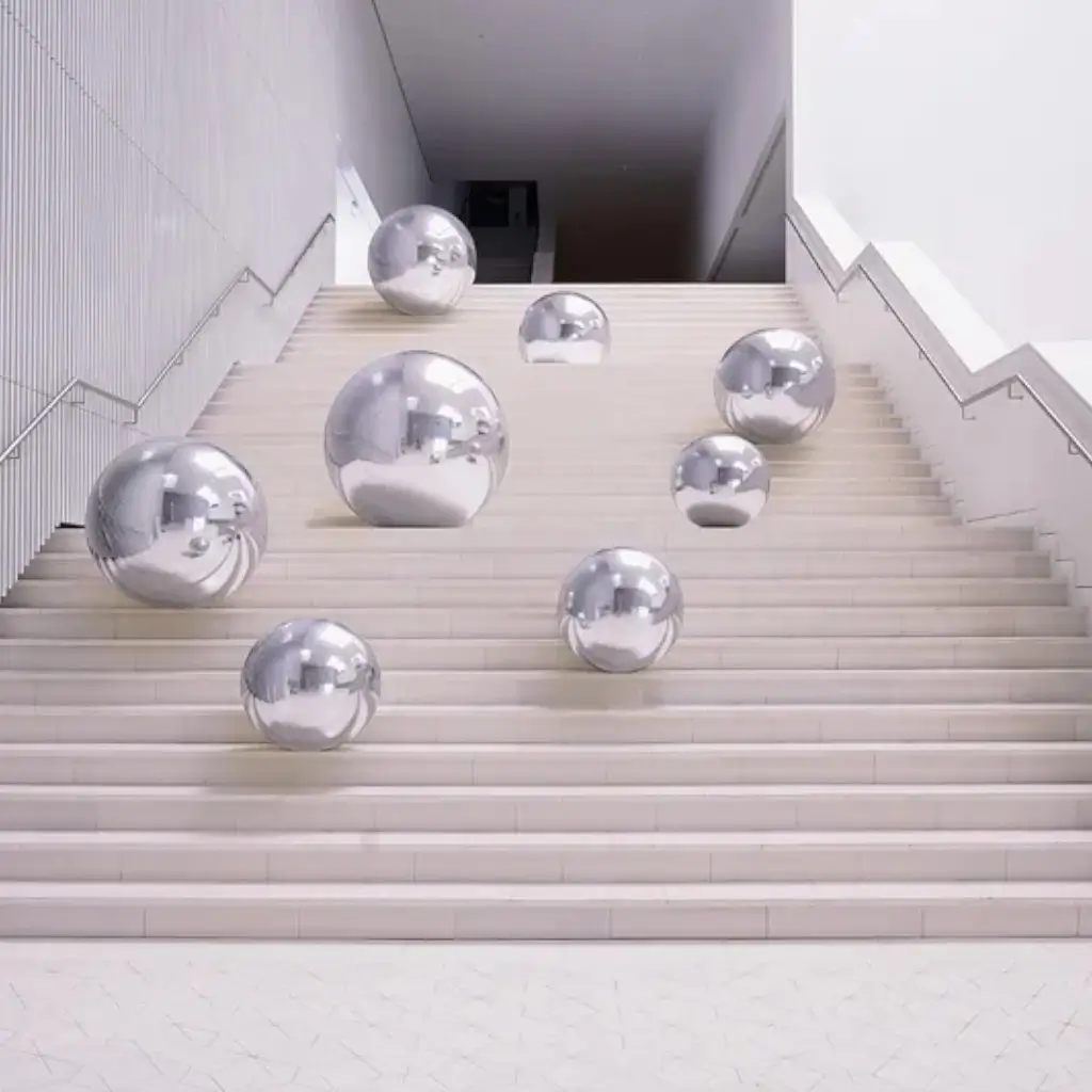 Wiederverwendbarer, aufblasbarer Spiegelball Silber 60cm