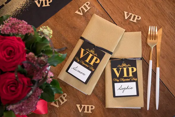 VIP-Platzanweiser Schwarz & Gold - 10er-Set