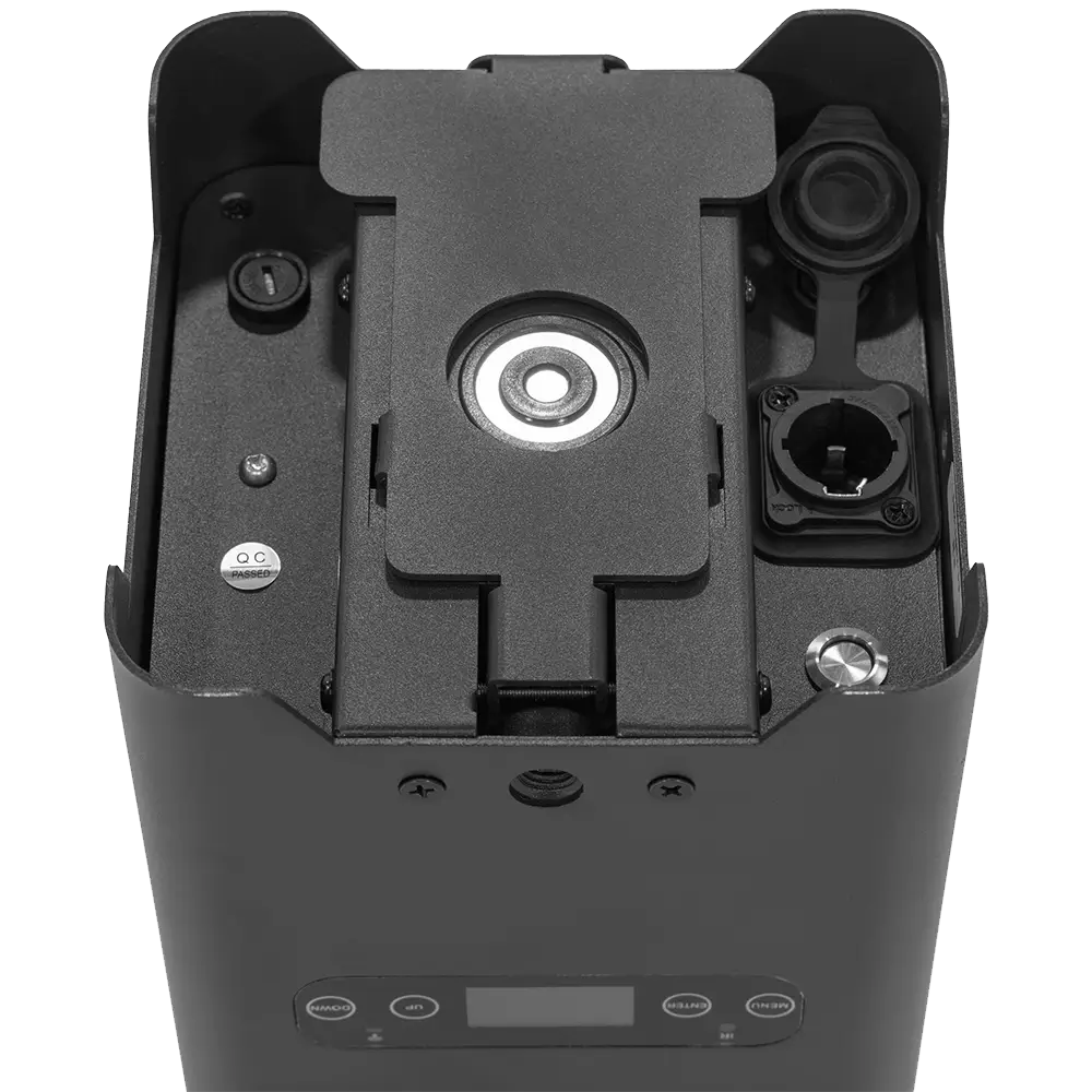 LED-Scheinwerfer „IZY Glow Set“ Mac Mah – 6×15W RGBWA-UV, kabelloses DMX, wiederaufladbar