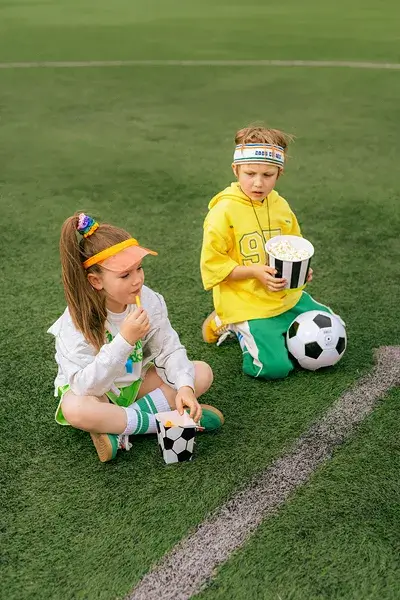 6 Becher Fußball-Popcorn