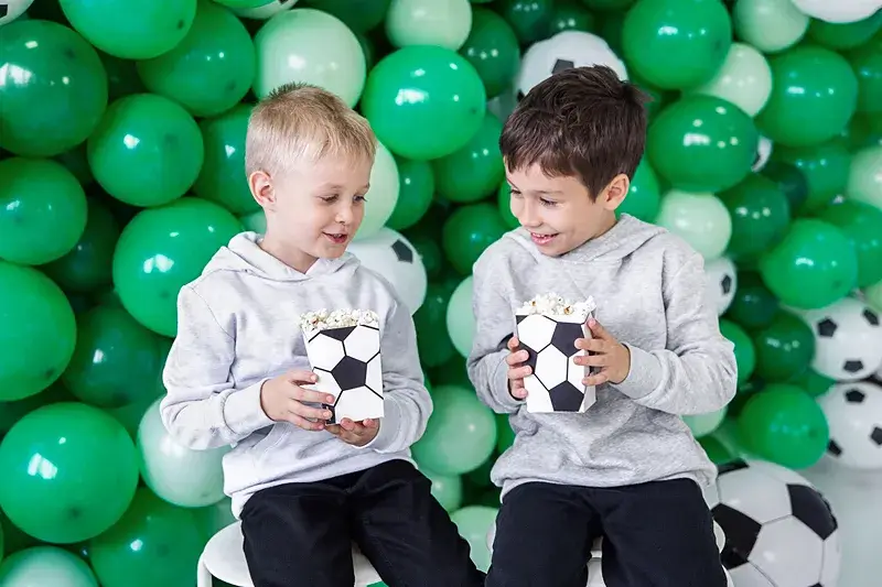 6 Becher Fußball-Popcorn