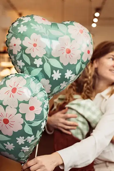 Ballon grün Herz mit Blumen 45 cm
